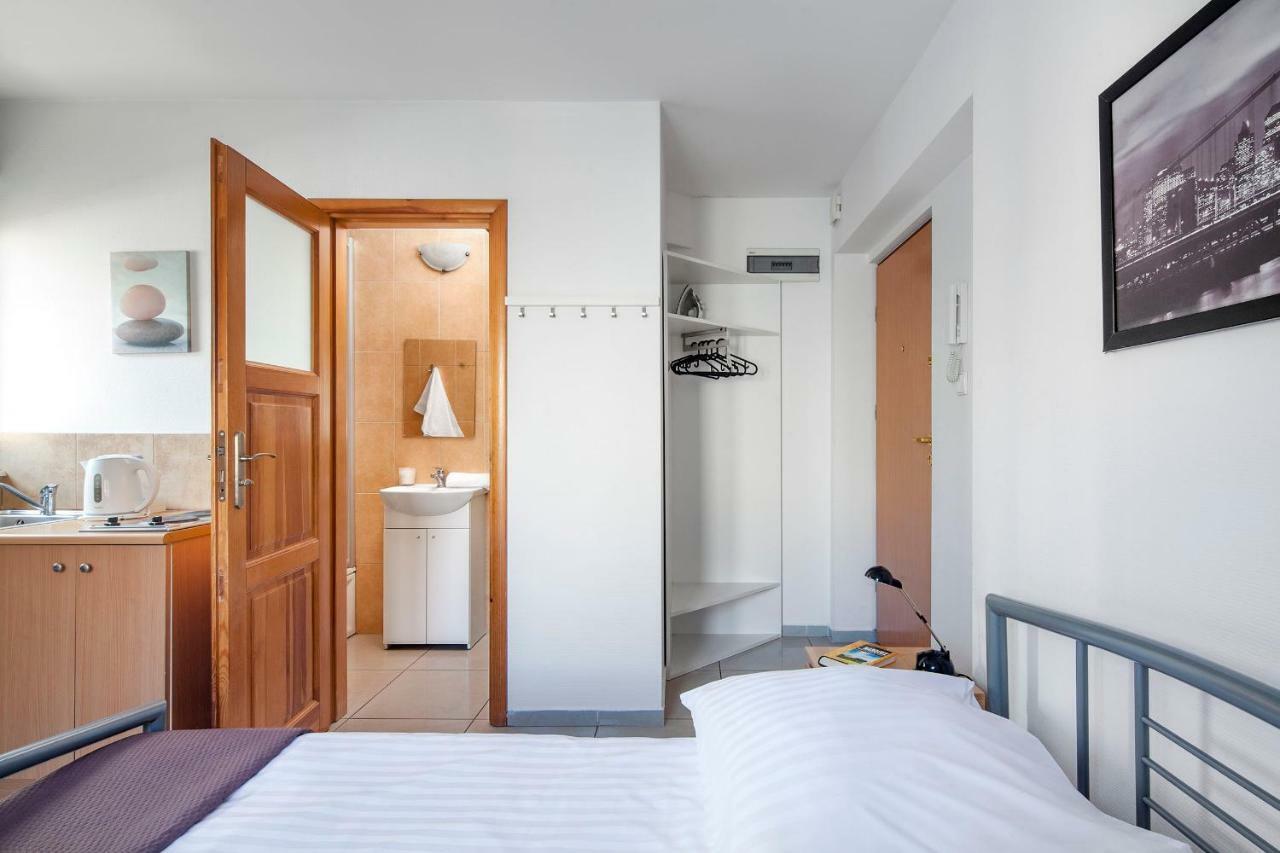 Sleepy3City Apartments Abrahama 16 グディニャ エクステリア 写真